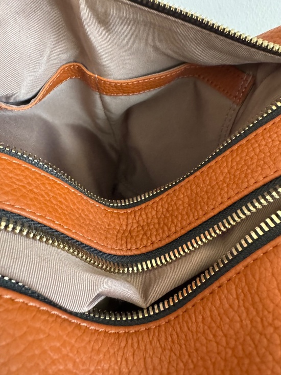 NWT Valentina Italy Convertible Leather Sling Backpack main image 5